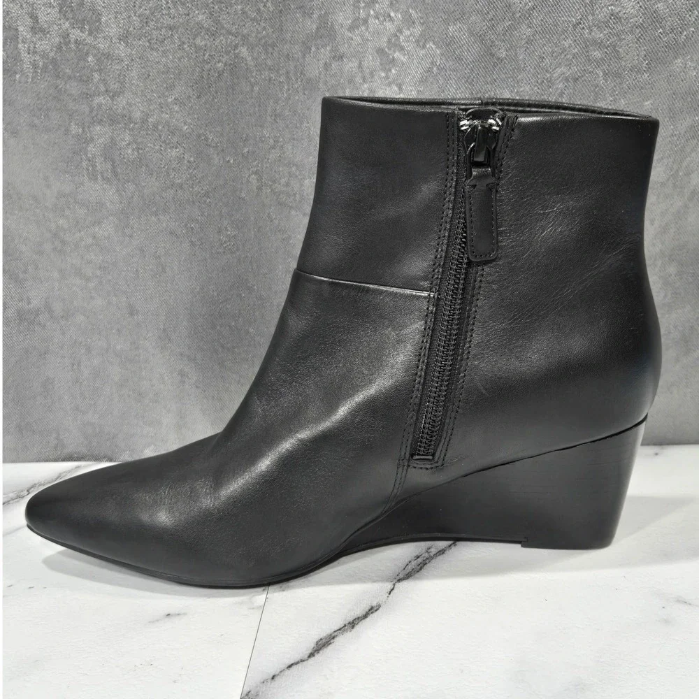 Cole Haan Eneida Ankle Boots Womens 5.5B Black Leather Wedge Pointed Toe Zip
